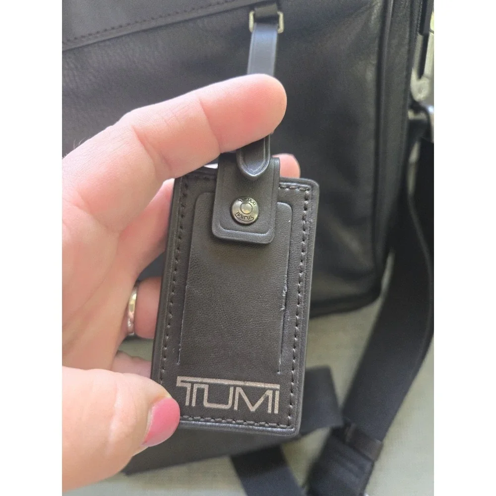 TUMI Berwick Double Zip Top Leather Briefcase Laptop Bag Black 69730HK0 Reg $445